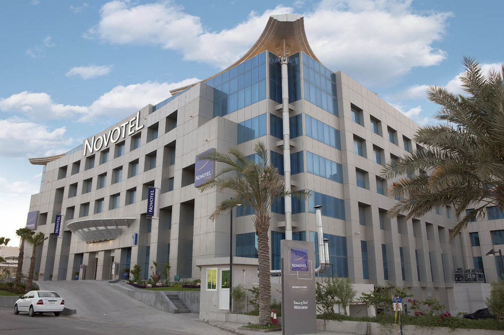 Novotel Dammam Business Park Exterior foto